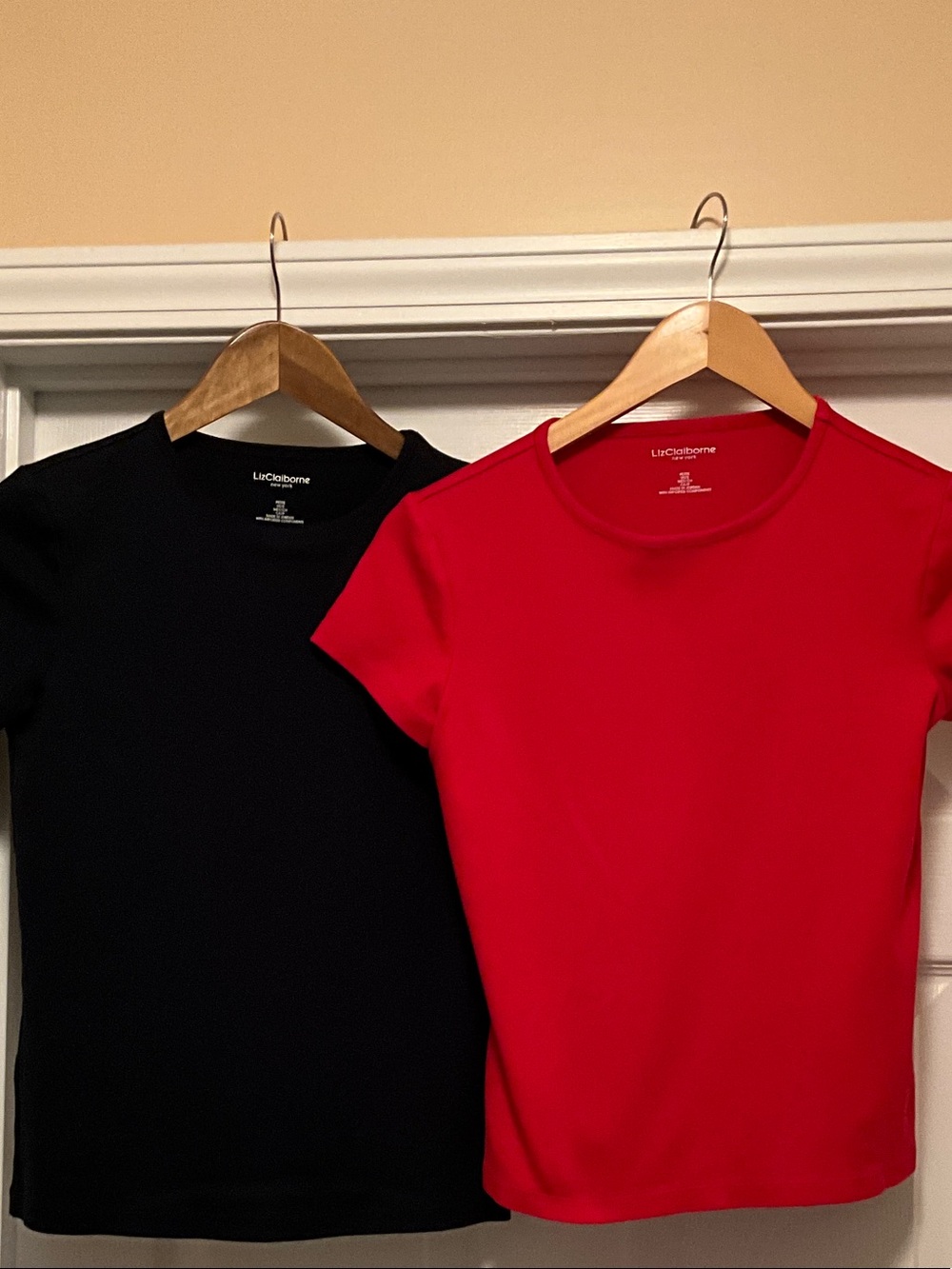 Liz Claiborne women’s Short Sleeve Crew Tees in Black and Red